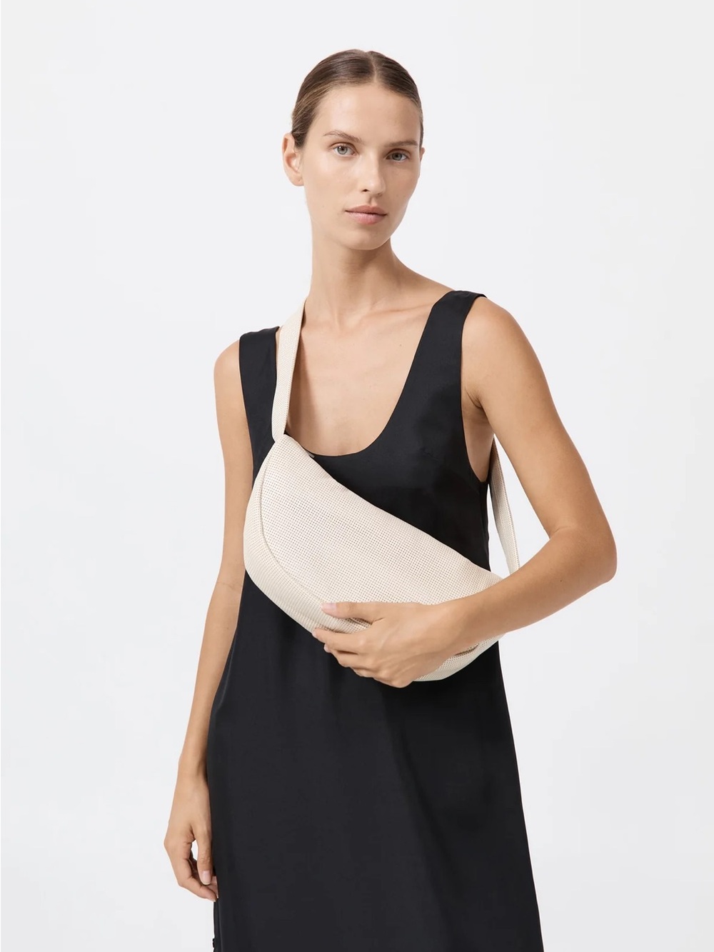 St. Agni crescent Bag in black